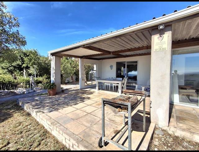 2 BEDROOM HOUSE FOR SALE IN HANNASBAAI